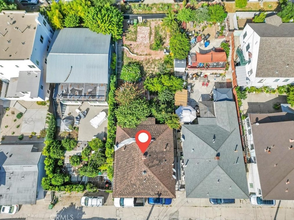 230 Hoover St, Los Angeles CA  90004-3628 exterior