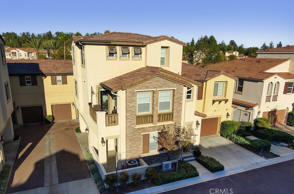 44146 Calle Ciuita, Temecula CA  92592-3992 exterior