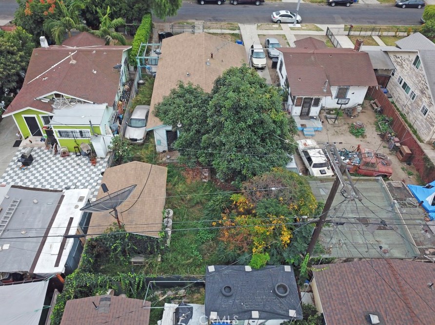 1535 70th St, Los Angeles CA  90001-2501 exterior