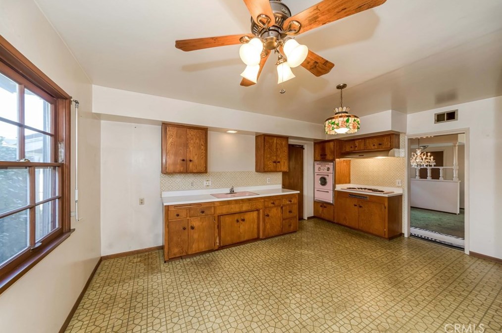 13633 Biola Ave, La Mirada CA  90638-3045 exterior