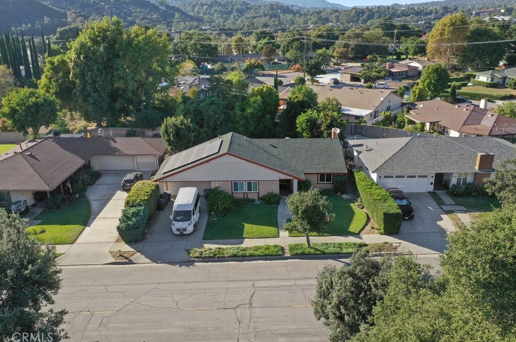 2349 Arroyo Blvd, Pasadena CA  91103-1002 exterior