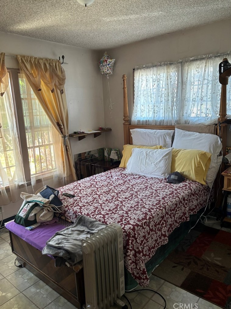 1553 102nd St, Los Angeles CA  90003-4705 exterior