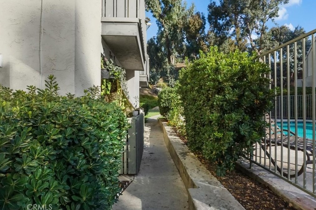 830 Lincoln Ave, Escondido CA  92026-2400 exterior