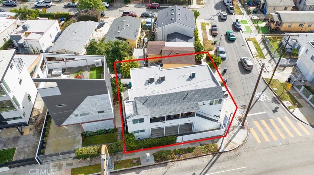 2664 La Brea Ave, Los Angeles CA  90016-2807 exterior