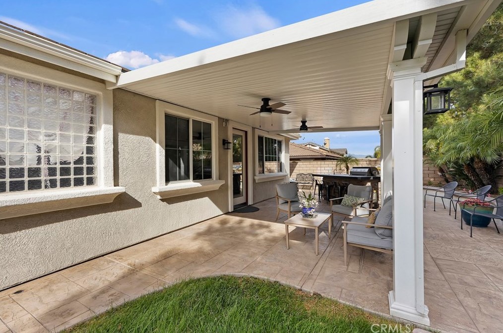 2359 Mary Clare St, Corona CA  92882-6973 exterior