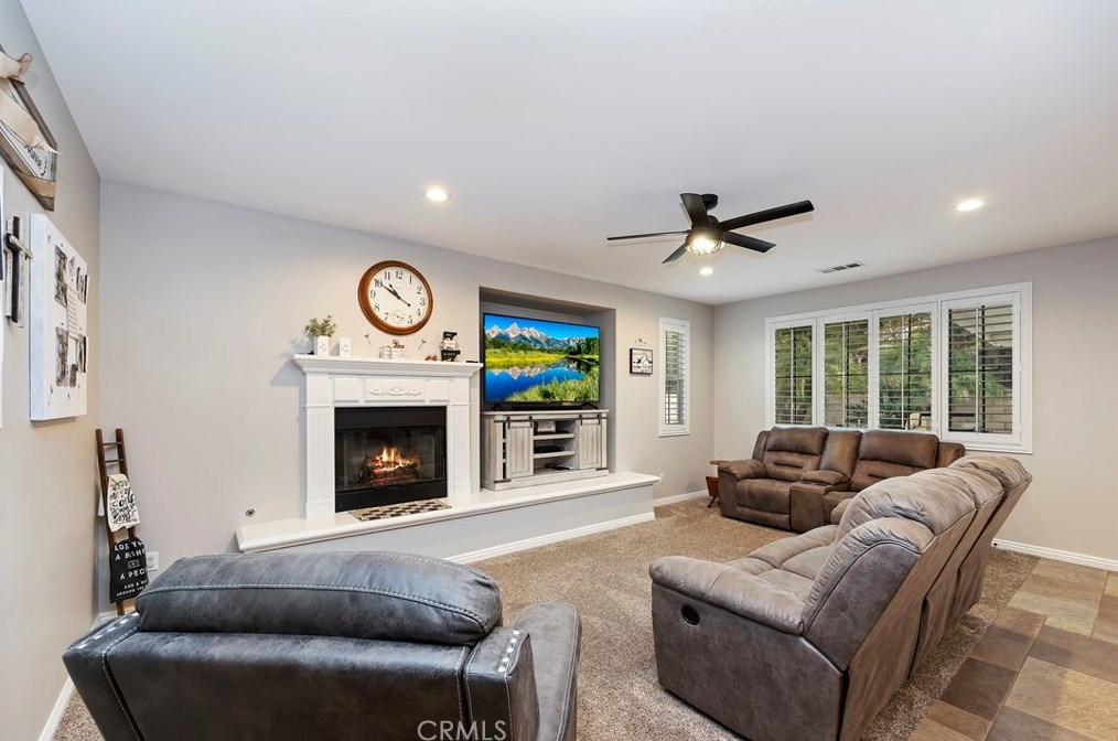 2359 Mary Clare St, Corona CA  92882-6973 exterior