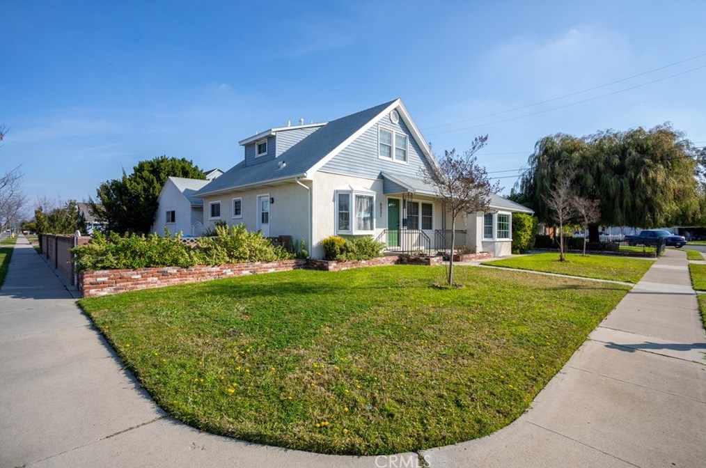 6031 Modoc Rd, Westminster CA  92683-2048 exterior