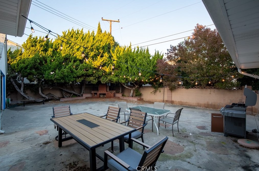 6031 Modoc Rd, Westminster CA  92683-2048 exterior