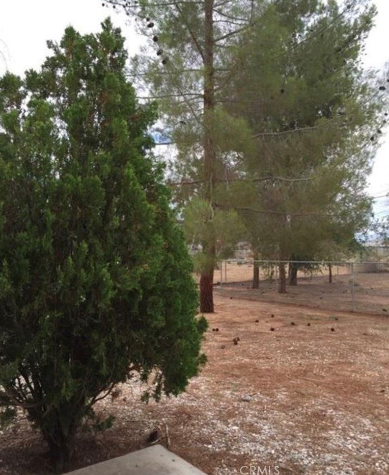 13474 Tutelo Rd, Apple Valley CA  92308-6463 exterior