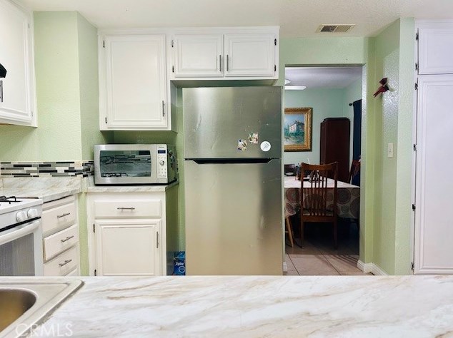 25140 Graylag Cir, Moreno Valley CA  92551-2591 exterior