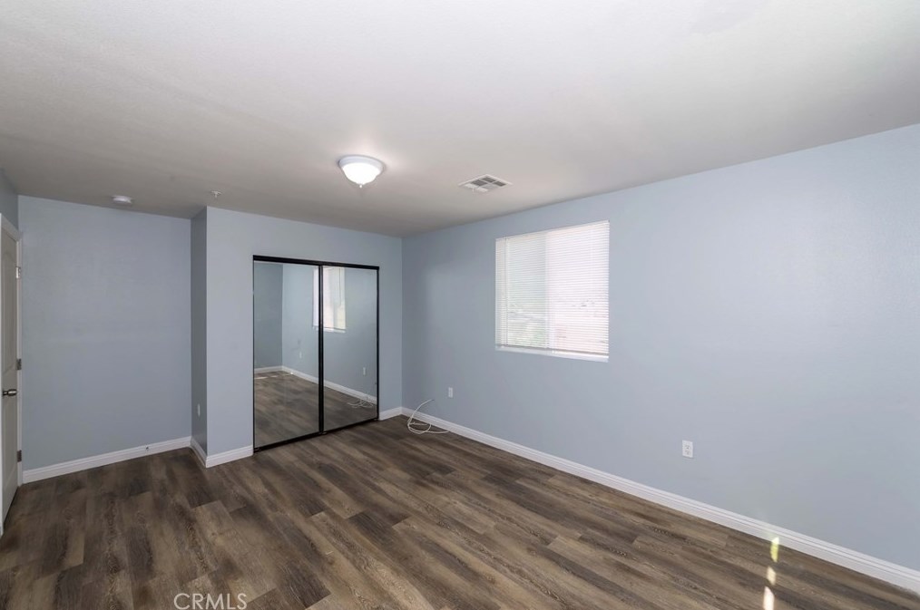 211 43rd St, Los Angeles CA  90011-3007 exterior