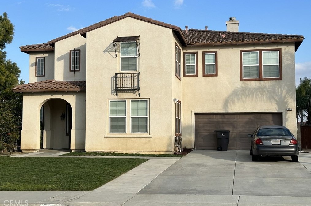 8268 Yarrow Ln, Riverside CA  92508-3537 exterior