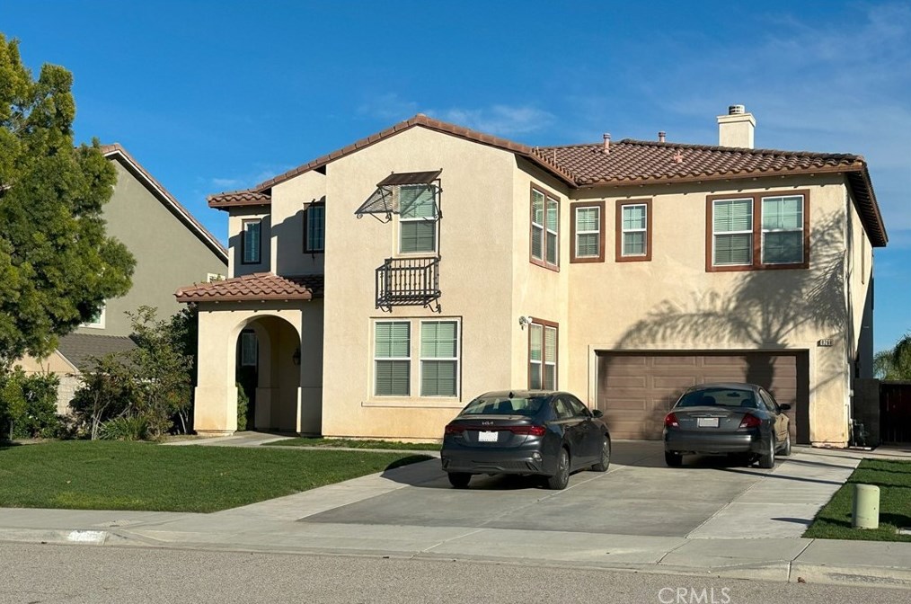 8268 Yarrow Ln, Riverside CA  92508-3537 exterior