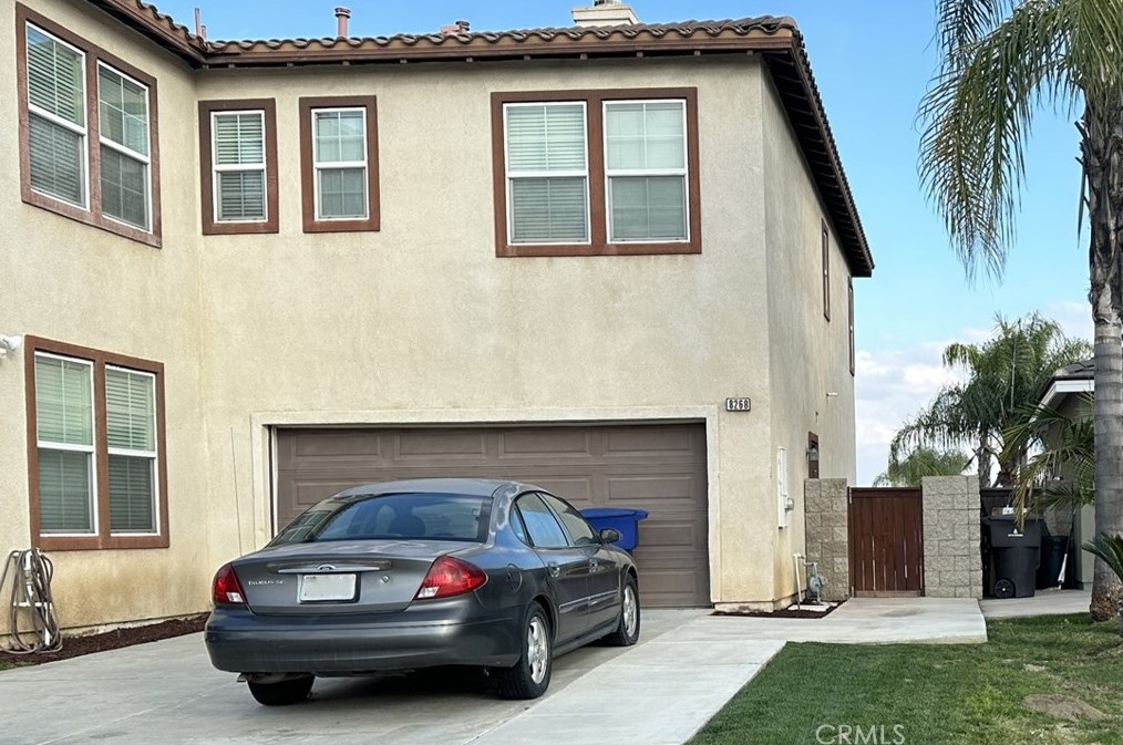 8268 Yarrow Ln, Riverside CA  92508-3537 exterior