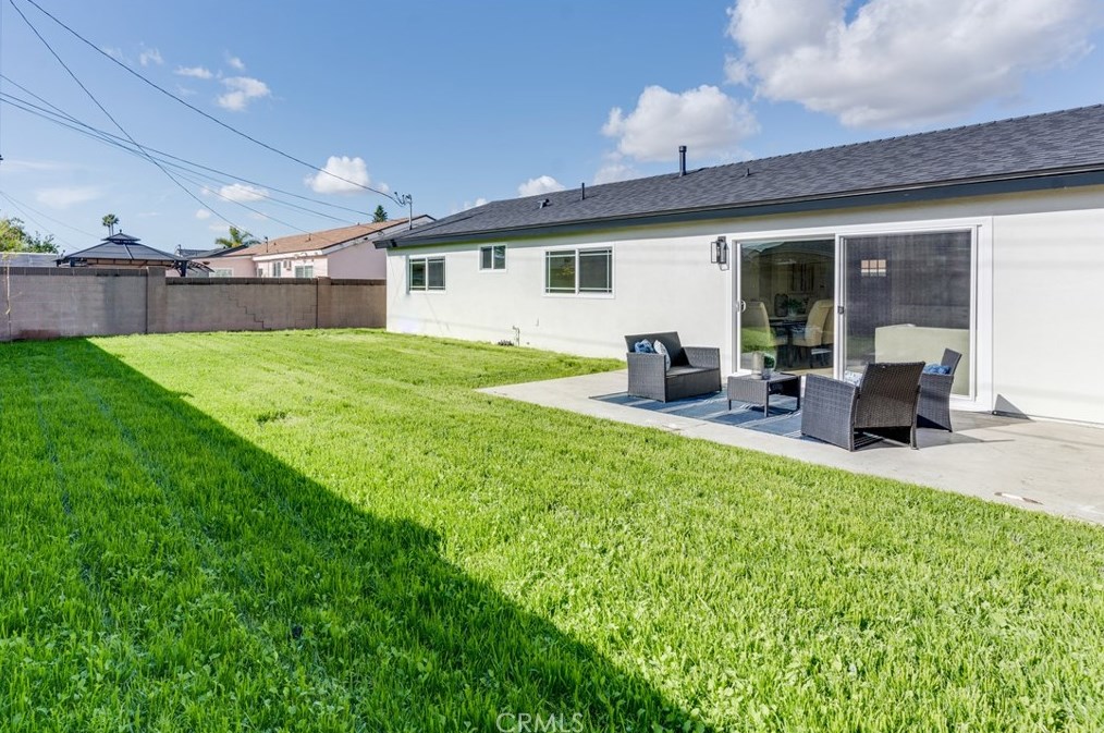 5202 Myra Ave, Cypress CA  90630-4443 exterior