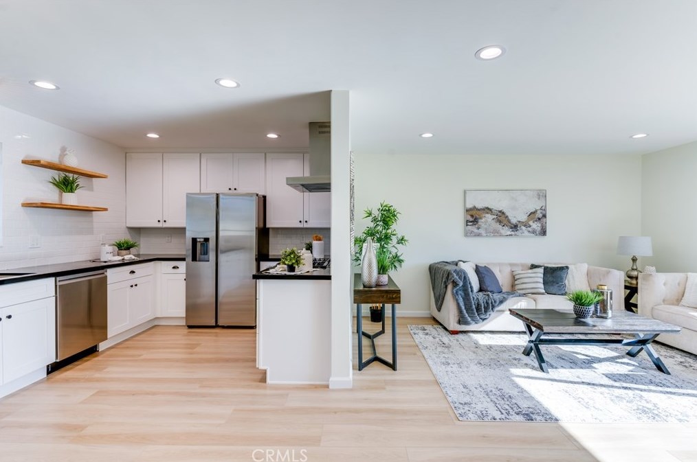 5202 Myra Ave, Cypress CA  90630-4443 exterior