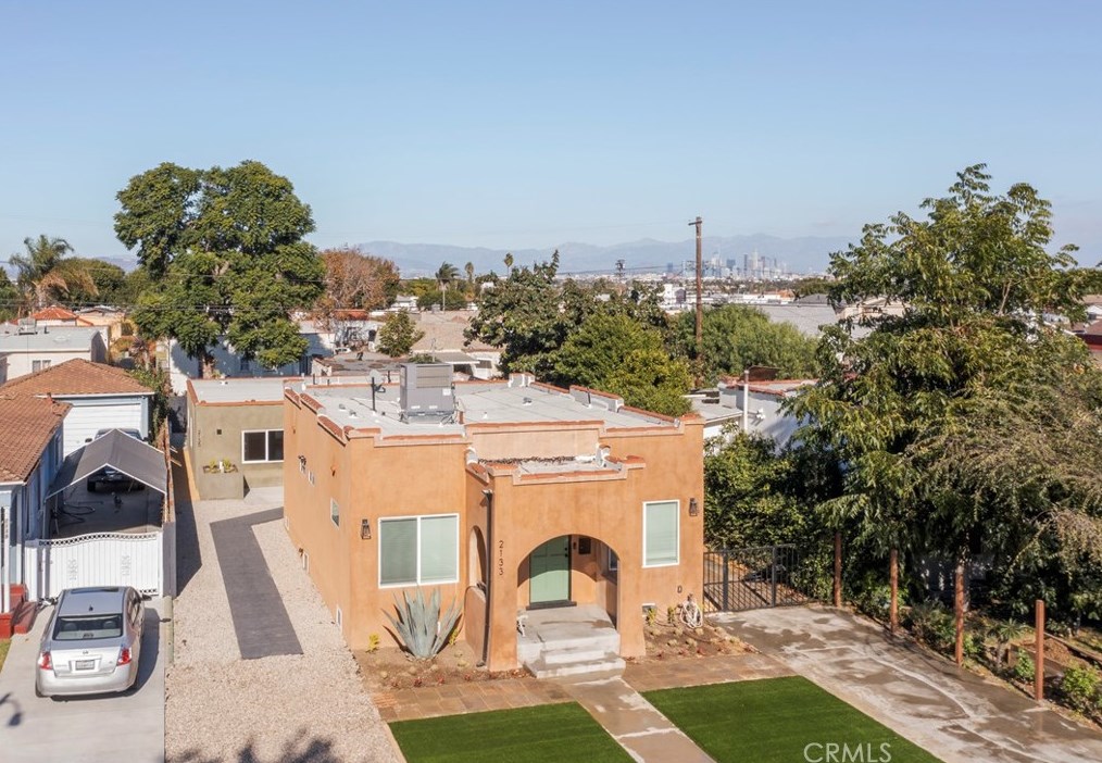 2133 74th St, Los Angeles CA  90047-2119 exterior