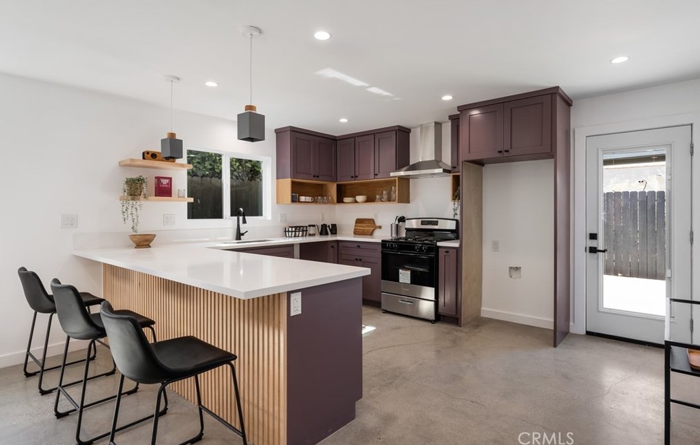 2133 74th St, Los Angeles CA  90047-2119 exterior