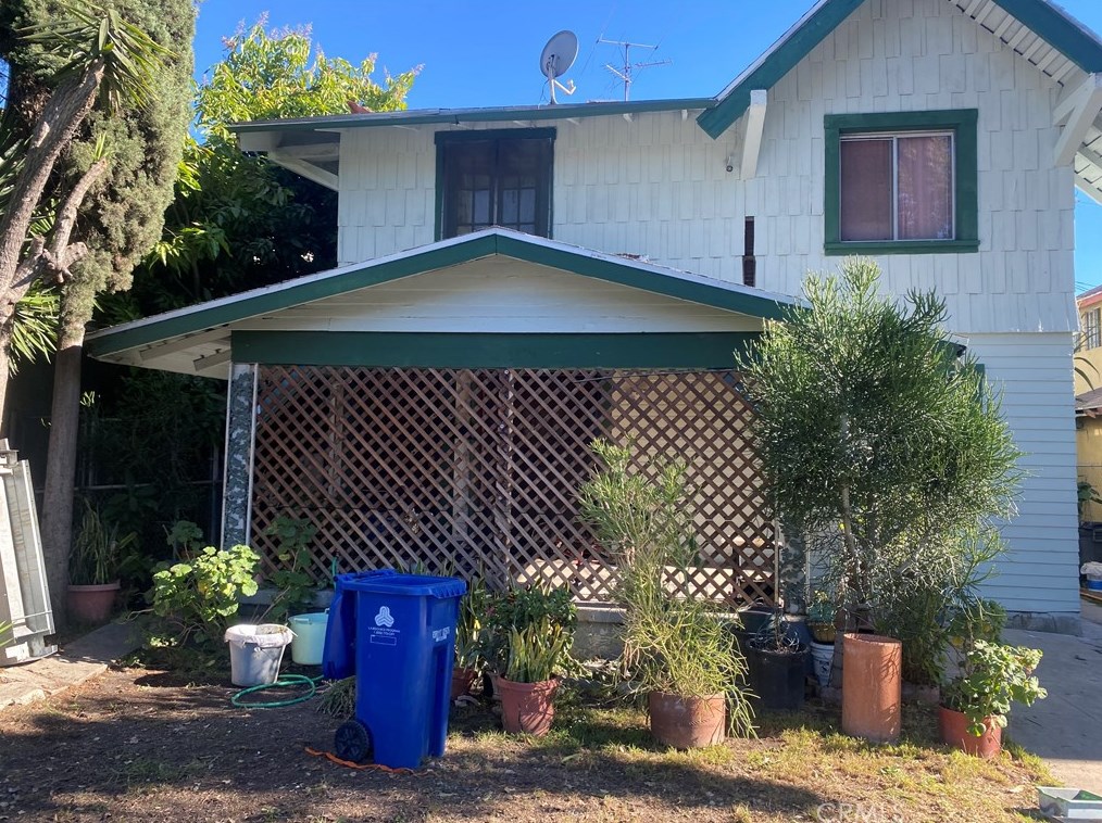 108 Dillon St, Los Angeles CA  90026-4618 exterior