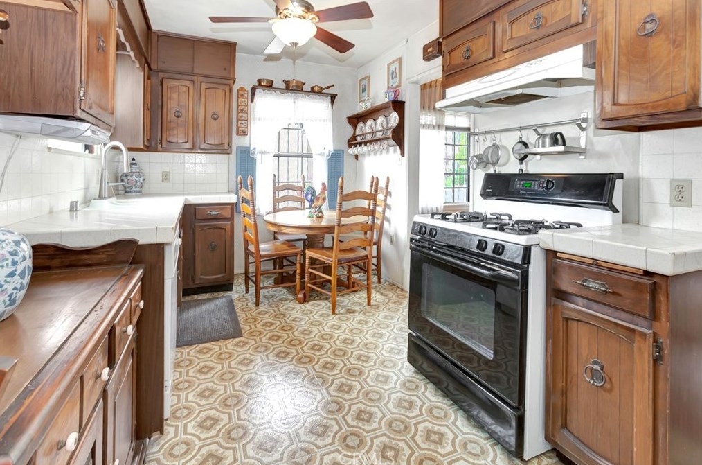 228 Floral Dr, Monterey Park CA  91754-6435 exterior