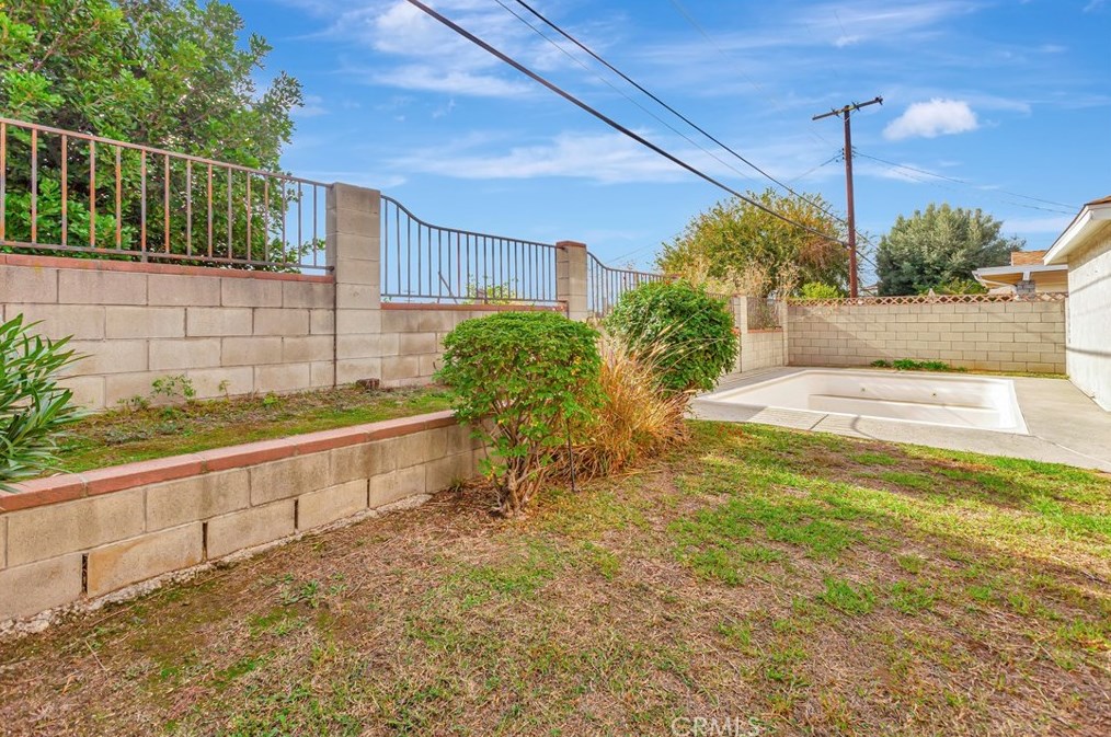 228 Floral Dr, Monterey Park CA  91754-6435 exterior