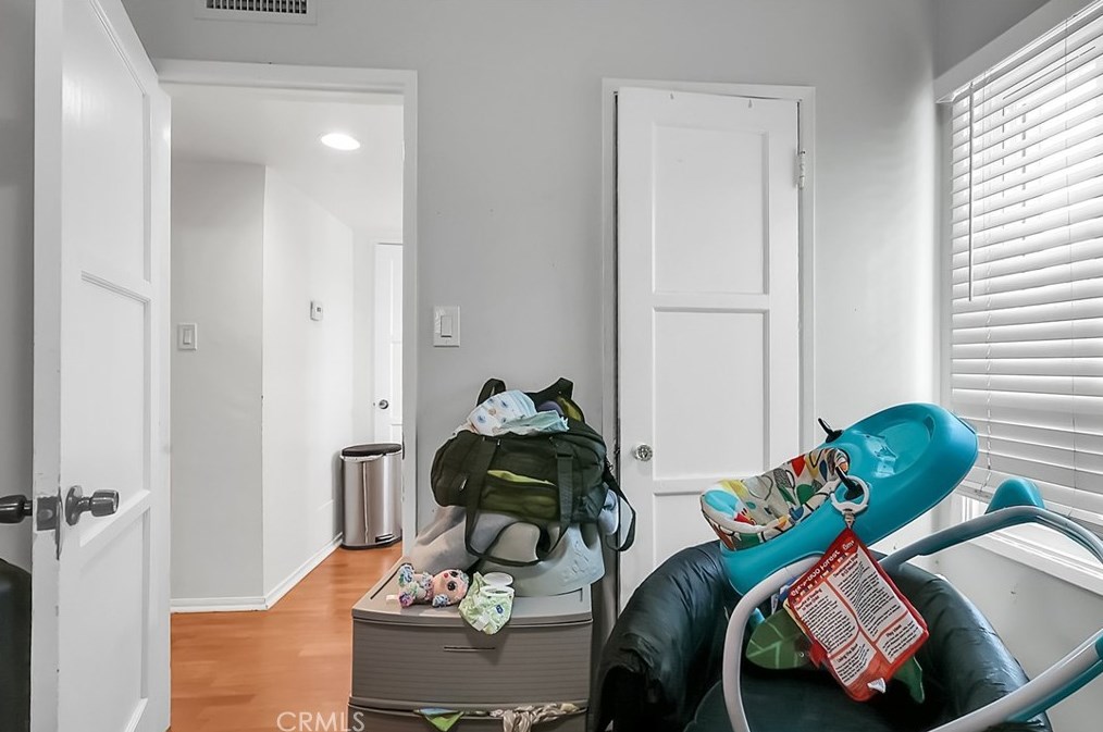 10429 Haas Ave, Los Angeles CA  90047-4333 exterior