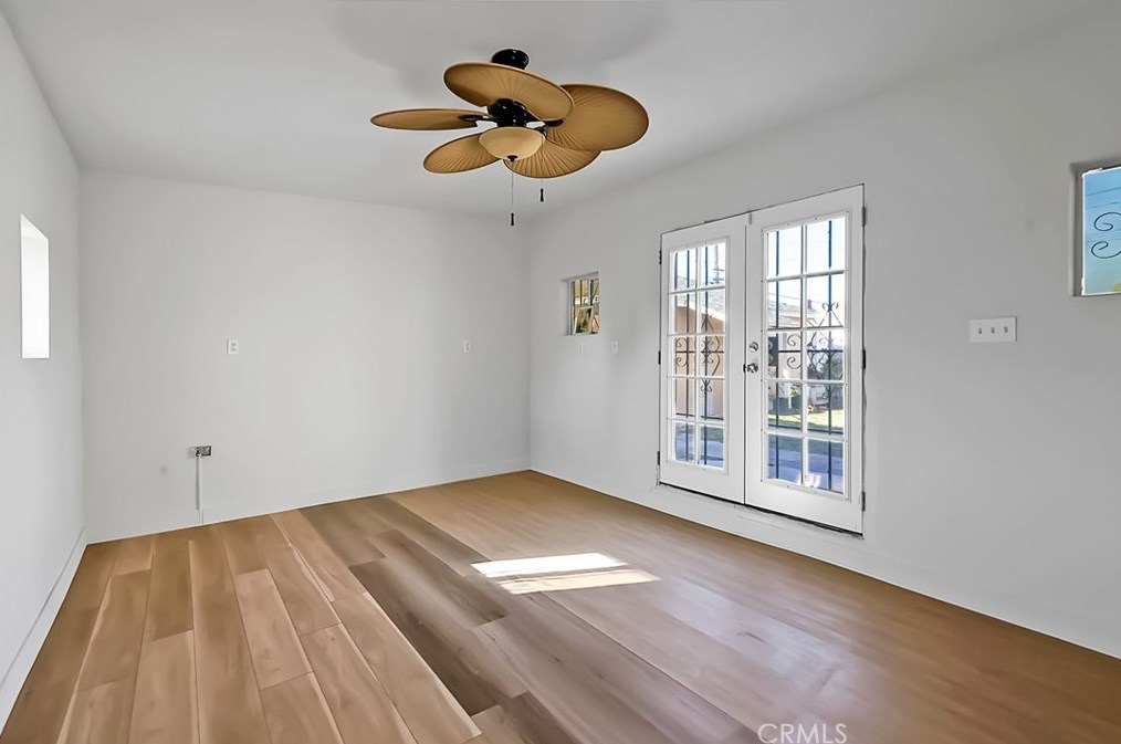 10429 Haas Ave, Los Angeles CA  90047-4333 exterior