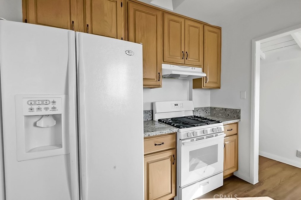 10429 Haas Ave, Los Angeles CA  90047-4333 exterior