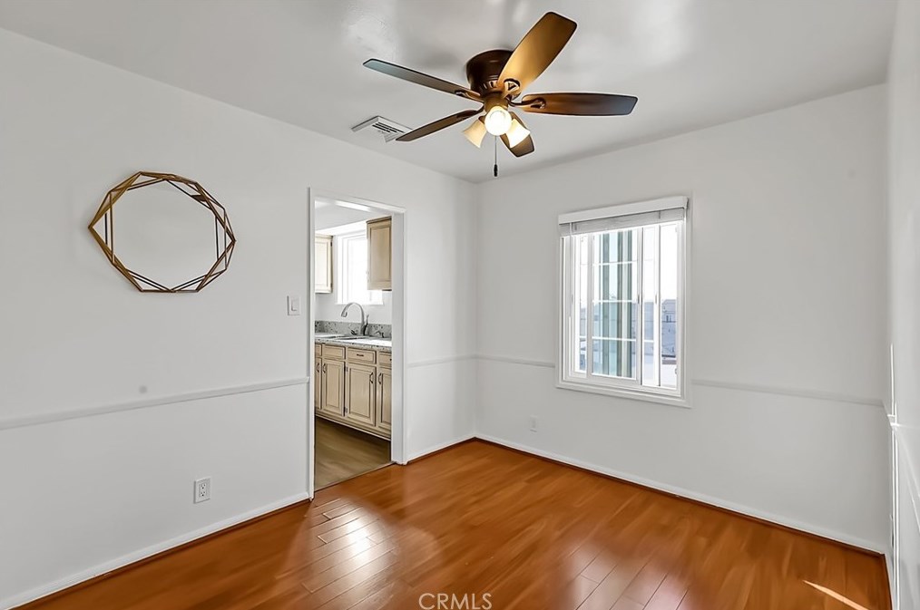 10429 Haas Ave, Los Angeles CA  90047-4333 exterior