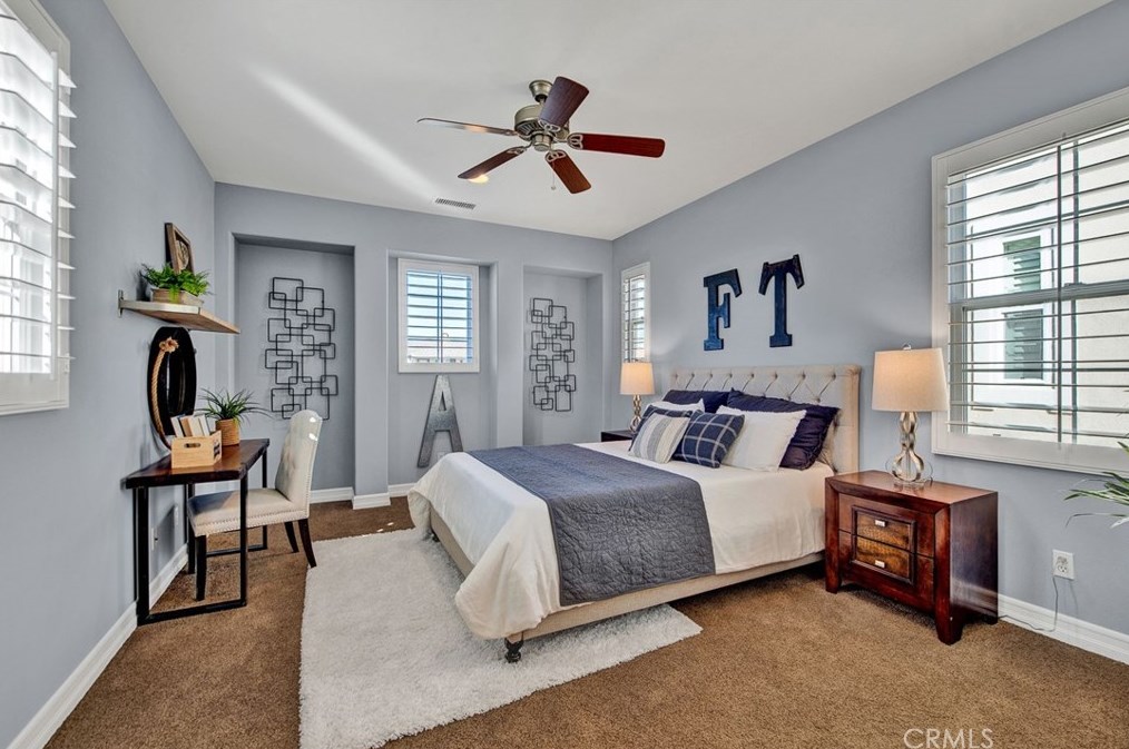 106 Symphony, Irvine CA  92603-0689 exterior