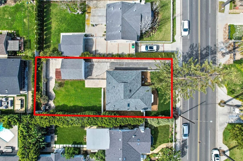 375 19th St, Costa Mesa CA  92627-2349 exterior