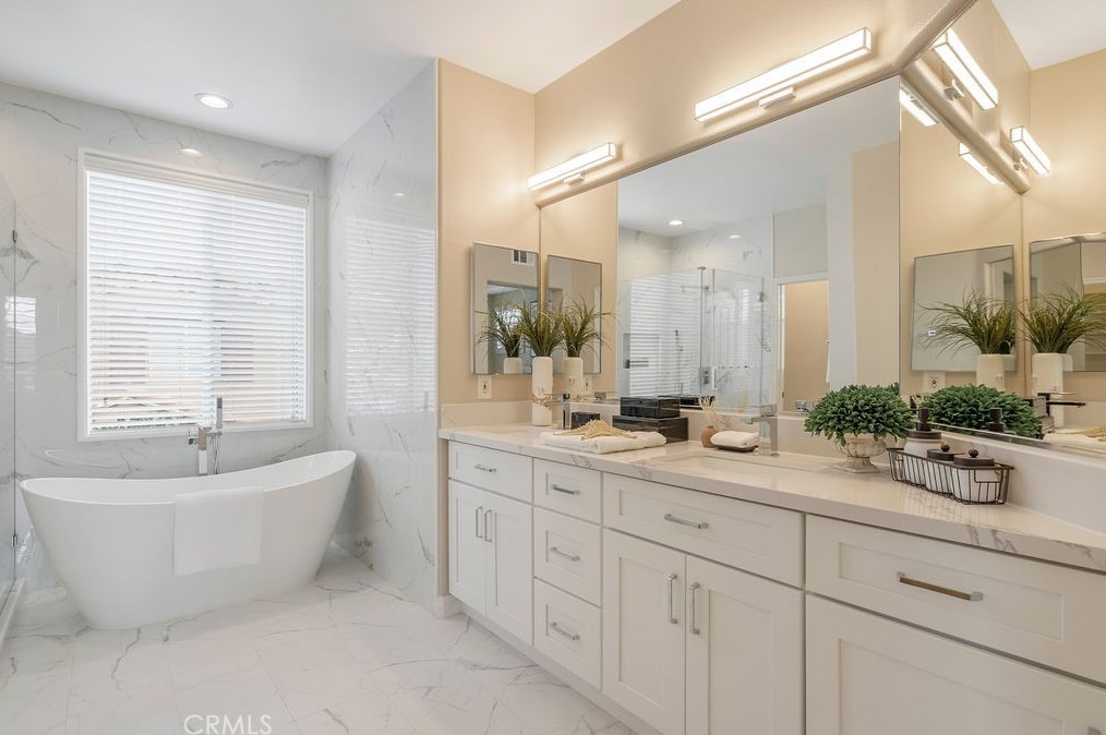 1 Del Sonterra, Irvine CA  92606-8861 exterior