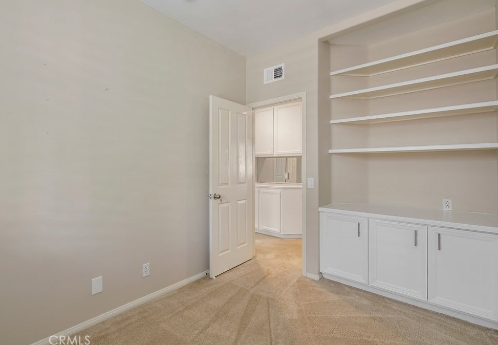 1 Del Sonterra, Irvine CA  92606-8861 exterior