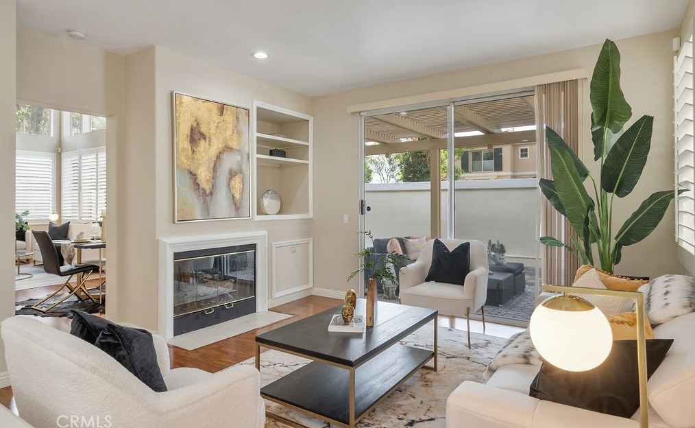 1 Del Sonterra, Irvine CA  92606-8861 exterior