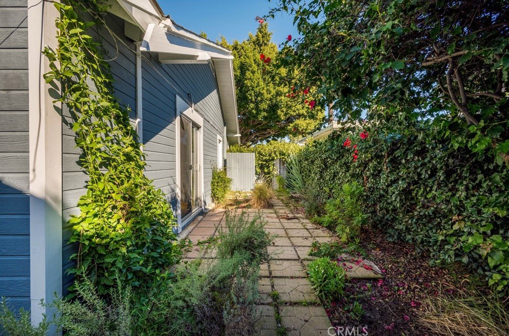 4205 Madison Ave, Los Angeles CA  90232-3223 exterior