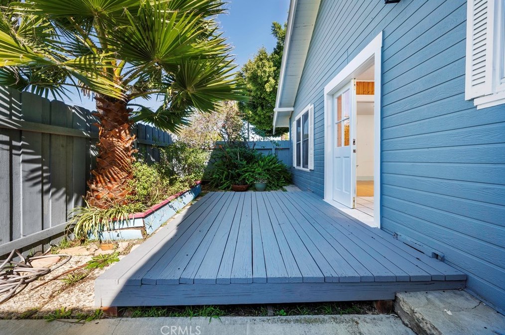4205 Madison Ave, Los Angeles CA  90232-3223 exterior