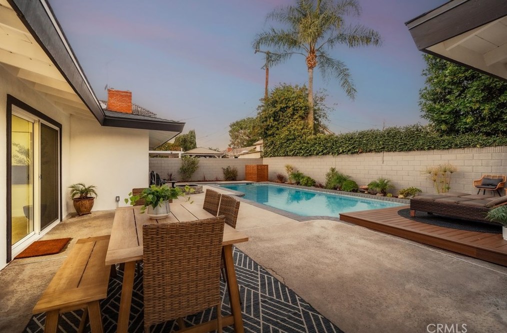 13692 Rosalind Dr, Tustin CA  92780-1925 exterior