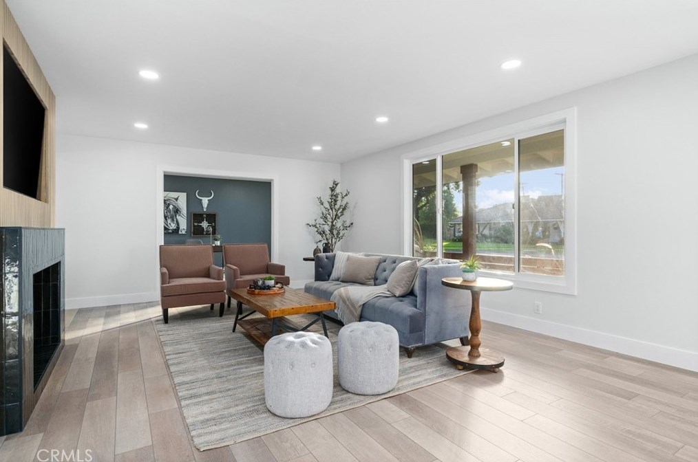 13692 Rosalind Dr, Tustin CA  92780-1925 exterior