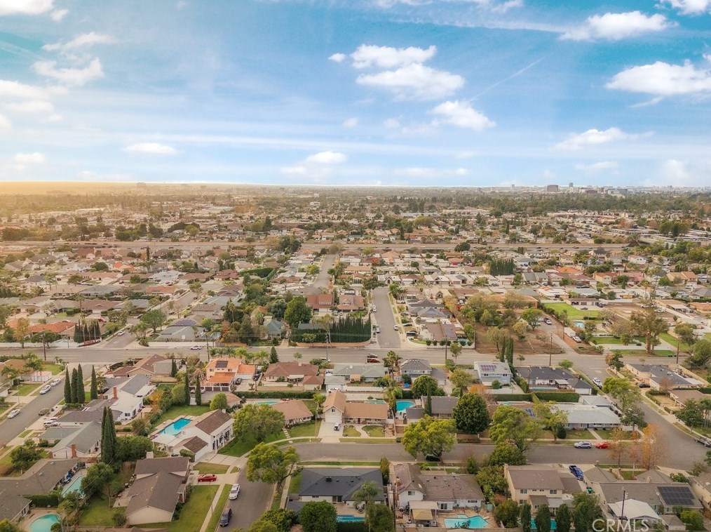 13692 Rosalind Dr, Tustin CA  92780-1925 exterior