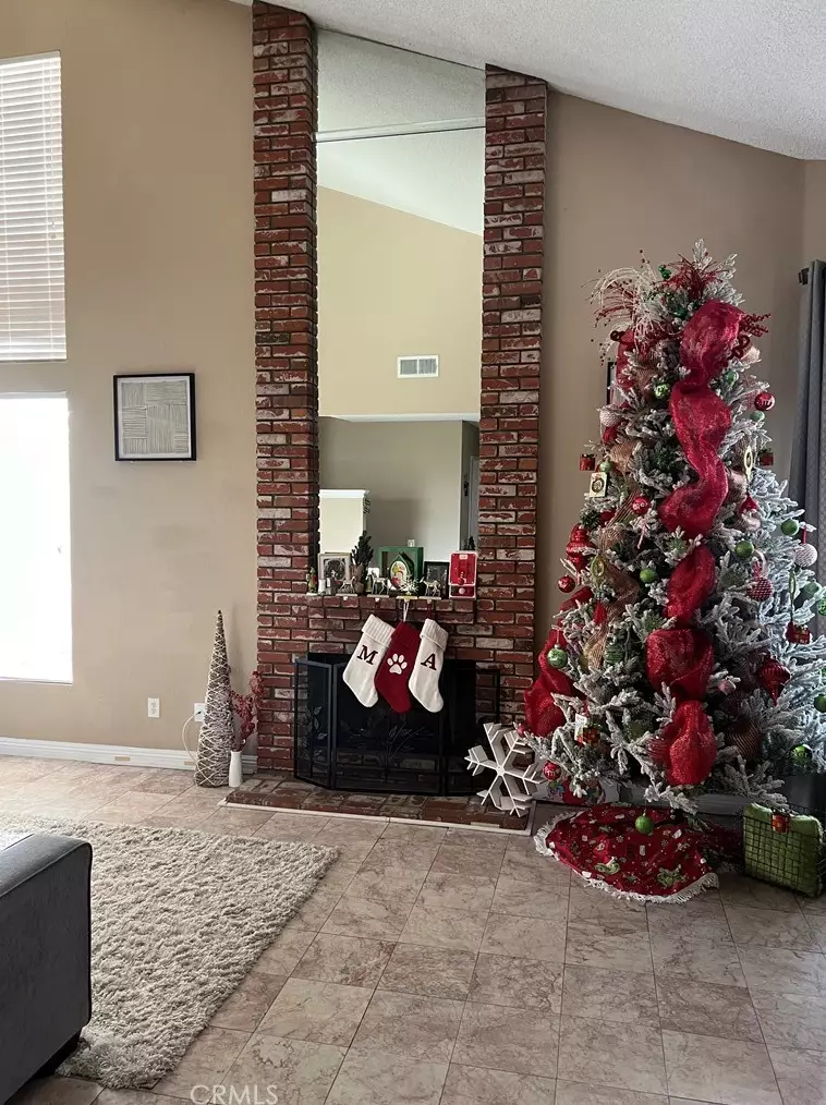 24573 Meadow Grass Way, Moreno Valley CA  92557-4129 exterior