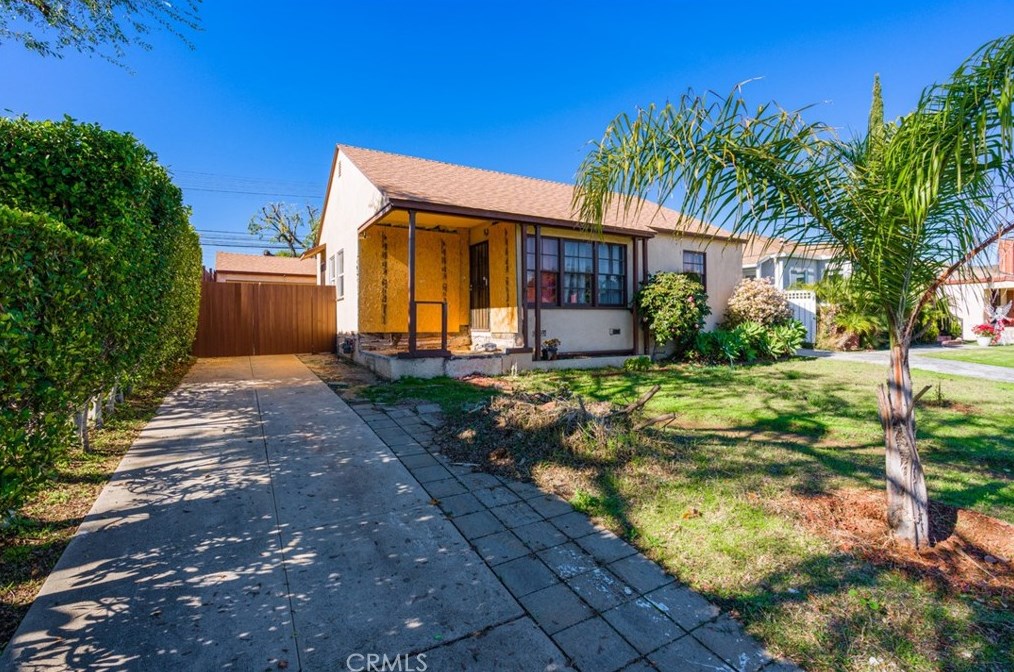 7833 Naylor Ave, Los Angeles CA  90045-3918 exterior