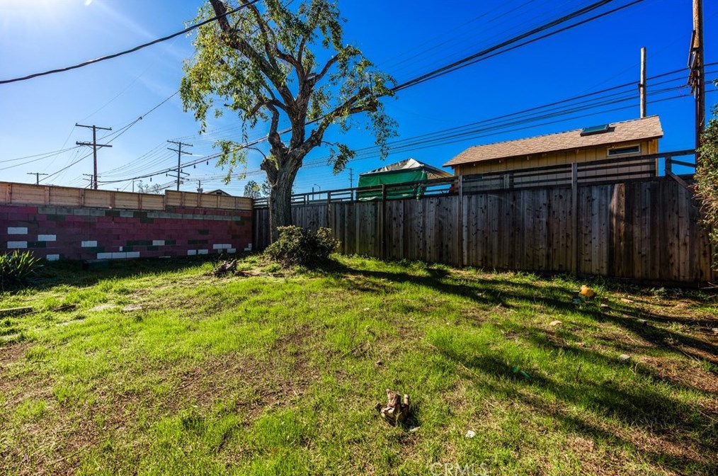 7833 Naylor Ave, Los Angeles CA  90045-3918 exterior