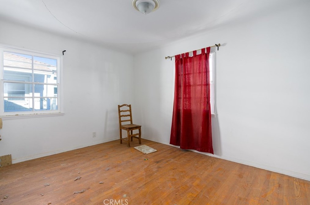 7833 Naylor Ave, Los Angeles CA  90045-3918 exterior