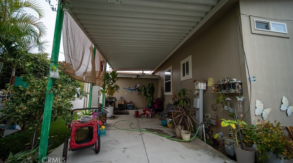 5 Ash Via, Anaheim CA  92801-1022 exterior