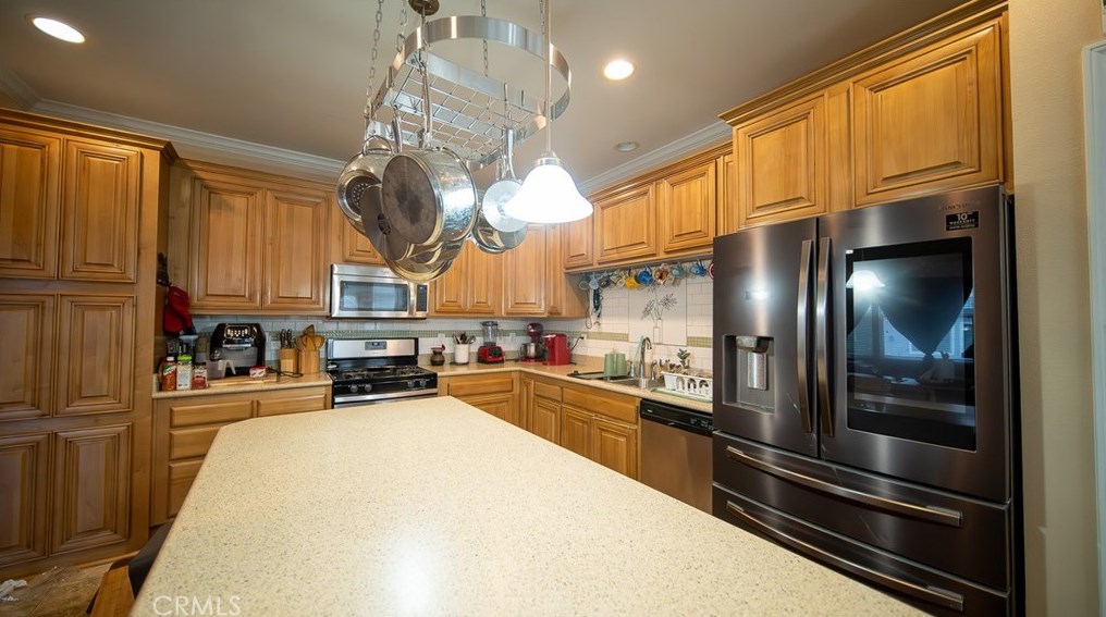 5 Ash Via, Anaheim CA  92801-1022 exterior