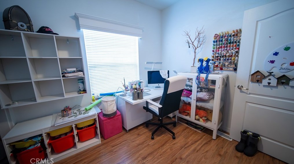 5 Ash Via, Anaheim CA  92801-1022 exterior