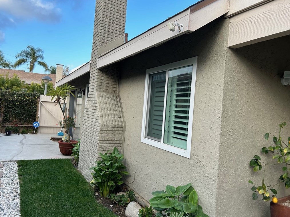 2805 Gingerwood Cir, Fullerton CA  92835-2343 exterior