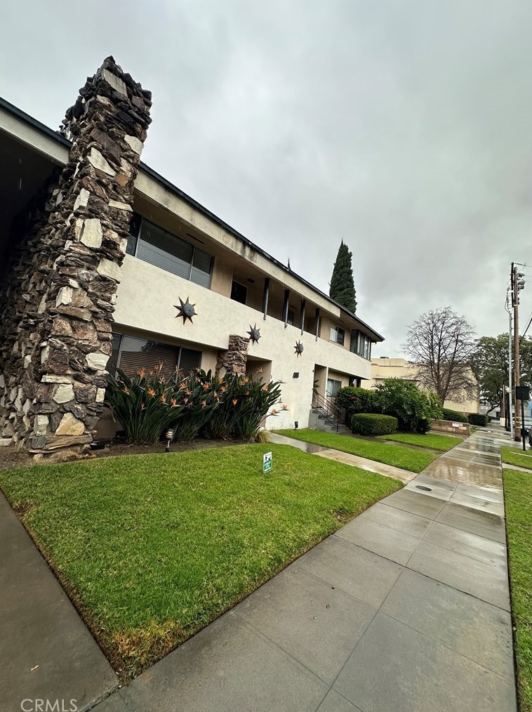 1801 Greenleaf St, Santa Ana CA  92706-3659 exterior