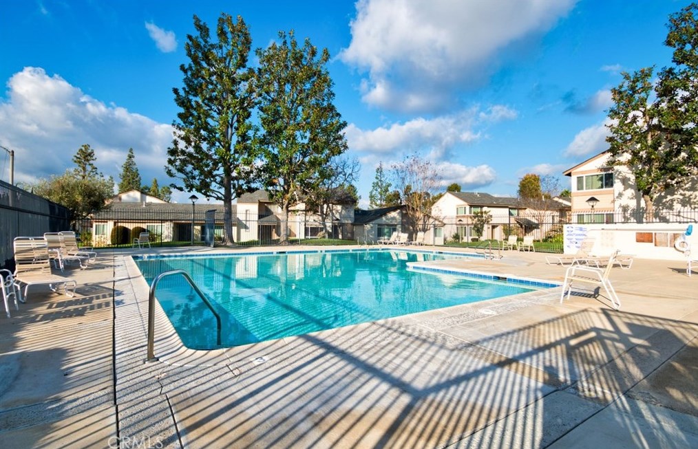 1406 Devonshire Ln, La Habra CA  90631-7468 exterior