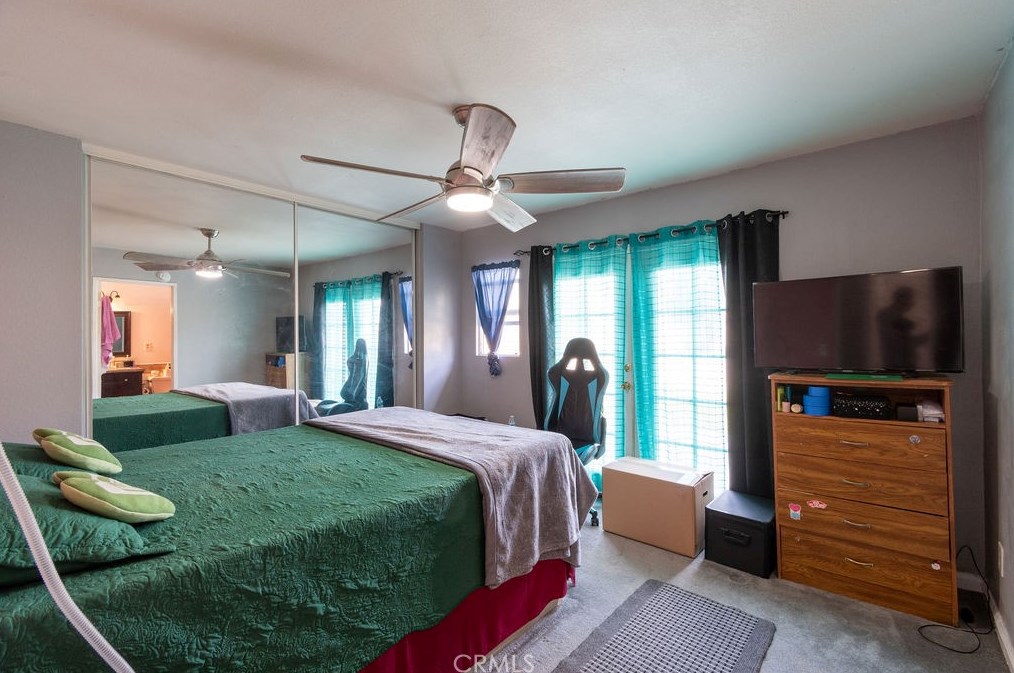 16060 Miller Ave, Fontana CA  92336-1848 exterior